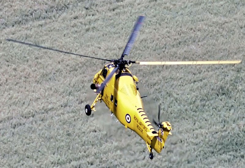 Westland Wessex -  Royal Air Force Rescue  - Nhe Osnabrck in den 80iger Jahren. Eigenartig die gelbe Lackierung eines Hauptrotorblattes. 