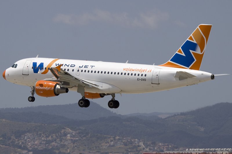 Windjet, EI-DVD, Airbus, A319-113, 21.06.2009, BCN, Barcelona, Spain 

