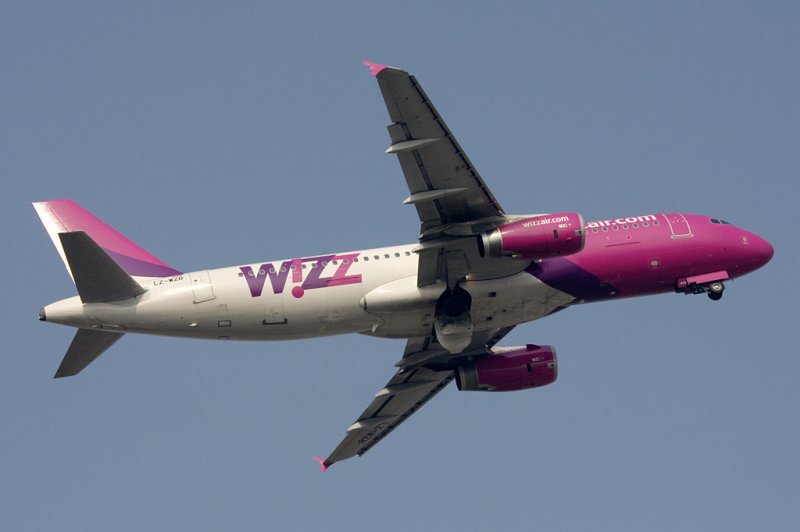 Wizz Air, LZ-WZB, Airbus, A320-232, 28.02.2009, BGY, Bergamo, Italy 


